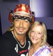 Mary Dolese's Instagram, Twitter & Facebook