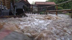 Nachschlagewerk sein für alles, was rund ums wetter passiert. Gewitter Mit Starkregen Unwetter In Niedersachsen Hessen Zdfheute