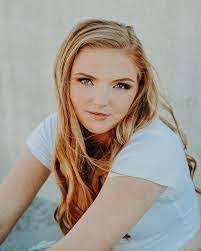 Brittany Lollis's Instagram, Twitter & Facebook