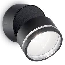 Livraison rapide, economies garanties et stock permanent ! Spot Exterieur Led Ideal Lux Omega Noir Aluminium 165387 Projecteurs Exterieurs Led Chez Luminaires Online