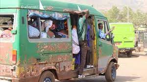 The local green buses, called sotrama, are primarily. Mali La Sotrama Le Coeur Du Transport Interurbain Des Bamakois Le360afrique Com