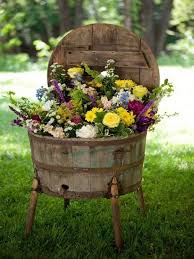 Ausgefallene Gartendeko Selber Machen 101 Beispiele Und Upcycling Ideen Garten Deko Upcycling Fur Den Garten Gartencontainer