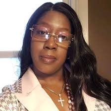 Daphne Easter (@daphneeaster)