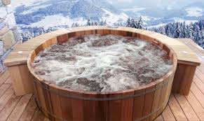 Spa Exterieur En Bois De Cedre Massif A Annecy Jacuzzi Exterieur Jacuzzi Exterieur Bois Jacuzzi Bois