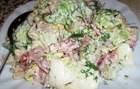 салат с пекинской капустой и красной рыбой и сухариками Salat S Pekinskoj Kapustoj I Suharikami Recepty Salatov