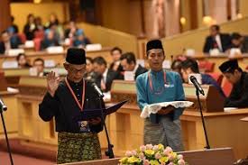Dewan rakyat tidak akan bersidang dari 8 mac hingga 8 april ini, kata timbalan speakernya, rashid hasnon yang menepis laporan berita berhubung kemungkinan sidang parlimen akan diadakan. Yb Dato Ngeh Koo Ham Dilantik Speaker Dun Perak 3 Julai 2018