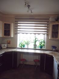 المطبخ في نافذة تصميم الصورة