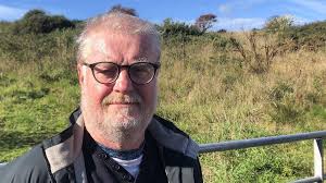 Galw am godi mwy o dai i bobl leol Llŷn yn Abersoch