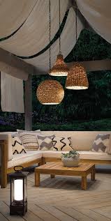 A Gathering Outdoor Corner That Promotes Relaxation Suspension Exterieure Espaces De Vie Exterieurs Eclairage Exterieur Terrasse