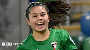 Women's Premiership: Reds beaten by Crues in derby as Glens edge Blues