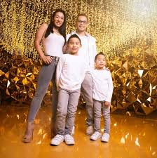 The popular filipino boxer nonito donaire and his wife rachel had opened a new business venture as a fruit of his sacrifices, the boxer engaged in a business venture with his wife rachel in san diego. Nonito Donaire Wife Rachel Marcial Net Worth Ethnicity And Parents