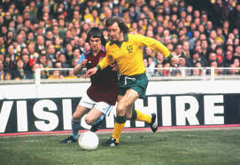 Official instagram of norwich city football club. Norwich City Fc On Twitter Wishing A Very Happy Birthday To Former Norwich City Player And Manager Dave Stringer Who Turns 7 4 Today Ncfc Https T Co Ijjt21adjz