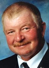 Dennis Gilreath's Instagram, Twitter & Facebook