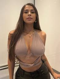cleavage Archives - DailyBase.com - EN
