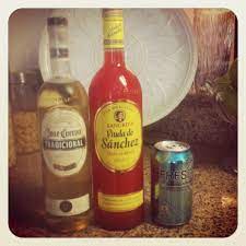 Vampiro 1 5 Oz Tequila 1 5 Oz Viuda De Sanchez Sangrita 3 Oz Grapefruit Soda 1 2 Squeezed Lime R Tequila Recipe Alcoholic Drinks Vodka Grapefruit Soda