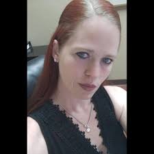 Everyone in the left has seen Final Destination 😲😲