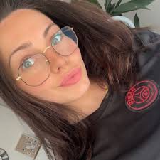 Sarah Piel (@SarahPiel)