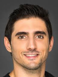 Finally made my first reel. I thought I would share some of the amazing  photos taken by @balletzaida a while ago.  #balletdancer#modeling#collabshoots#keepingitsimple#firstreel