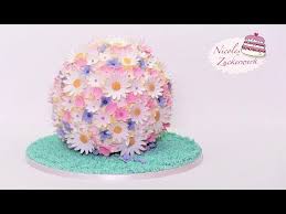 Ziehe danach die luftpolsterfolie wieder ab, entferne den kuchenring und verteile honig auf der oberseite des kuchens. Blumenkugel Torte I Fruhlings Torte I Fondanttorte Von Nicoles Zuckerwerk Youtube