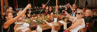 Per nostra esperienza possiamo confermare che a volte le consegne possono subire dei ritardi a causa dell'emergenza sanitaria.inoltre molti negozi sono chiusi quindi un'ottima organizzazione può salvare la situazione. Idee Per Festeggiare 50 Anni Il Vero Compleanno