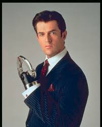 Claw was a human detective who was the victim of an explosion, and as a result presumed dead. Dr Claw Inspector Gadget Films Villains Wiki Fandom