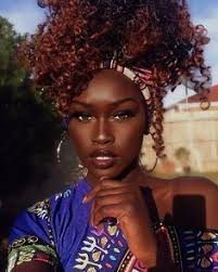 Styling Wavy Curls With Scarf