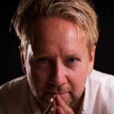 Matthew Leigh🎥 (@FrontlineFire)