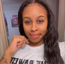 Jewel Zimmerman's Instagram, Twitter & Facebook