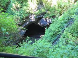 Scărişoara glacier cave is a tourist attraction of national interest, the largest ice cave in the country. Stalacmite In Pestera Ghetarul De La Scarisoara Mapio Net