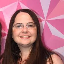 Lorrie Beil (@lorriek76)