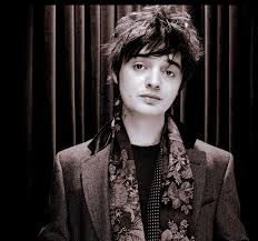 Peter doherty (born 12 march 1979) is an english musician, songwriter, actor, poet, writer, and artist. Rockhal Peter Doherty