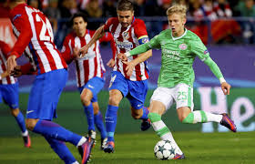 Свой первый матч за нидерландскую. Manchester Siti Zayavil Byvshego Futbolista Ufy Zinchenko Dlya Uchastiya V Chempionate Anglii Sport Tass