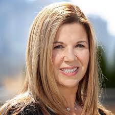 Marni Lawrence's Instagram, Twitter & Facebook