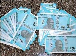 People Pay Extra To 'Buy' New Currency Notes | Ranchi News - Times Of India