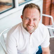 Ethan Welch's Instagram, Twitter & Facebook