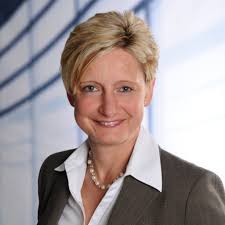 Deutsche bank öffnungszeiten in hamburg, de. Claudia Poppe Senior Firmenkundenbetreuerin Deutsche Bank Ag Xing