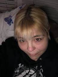 Trying to let my hair grow but it's in that ugly stage. Idk if I'll make  it! I feel a trip to the barber 💈 coming on…..