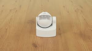 Este detector esta basado en un proyecto de la página de la web geotech, la electrónica es mas o la bobina se fija a una madera redonda con precintos, el conjunto debe quedar bien compacto. Detector De Presencia De 180Âº Tutorial Handfie Diy