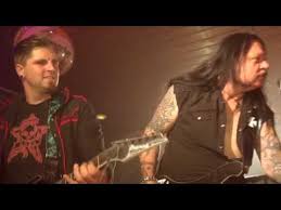 Die starschnitte haben in bravo mit die längste tradition. Kurz Und Knackig Kunstler Lassen Die Musikalischen Hosen Runter Vol 43 Time For Metal Das Metal Magazin