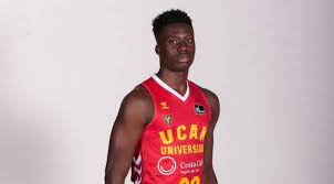 El hermano del mvp de la nba, firma por tres temporadas por el cuadro murciano. Los Posibles Escenarios Para El Futuro De Alex Antetokounmpo Radio Murcia Cadena Ser