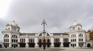 Check spelling or type a new query. Reabre La Estacion Principe Pio Convertida En Teatro