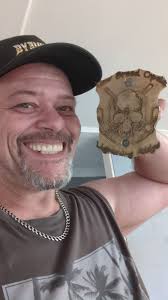 Live New Breed Branding 6 pm don't miss it it's gonna tickle 🤣🤣🍻😬  @everyone