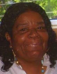 Leona Gibbs's Instagram, Twitter & Facebook