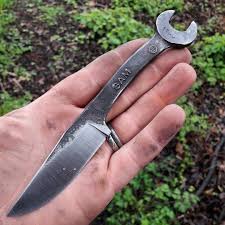 Merci Pierre Henri Monnet Coutelier Instagram Couteauxph Blog4ever Com Web Artisan Coutelier Fra Couteaux Faits Main Couteau Tactique Couteau Survie
