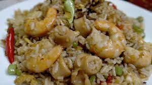 Resep nasi goreng pataya spesial dapat anda lihat pada video berikut. Nasi Goreng Seafood Ala Thai Chef Home