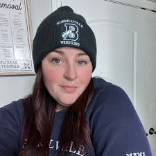 I live in Boston and discovered your beautiful rocks a couple of days ago  at Jamestown. Will travel soon to New York, Japan, Spain. Do you want me to  hide some rocks