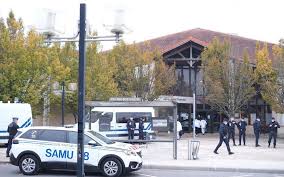 Horaires et heures limites de dépôt de votre bureau de poste conflans (73200). Enseignant Assassine Ce Que L On Sait Apres L Attentat De Conflans Le Parisien
