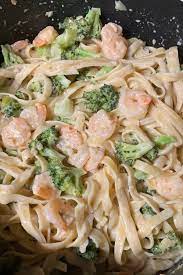 Shrimp Fettuccine Alfredo Recipe In 2020 Pasta Recipes Alfredo Shrimp Fettuccine Alfredo Pasta Dishes