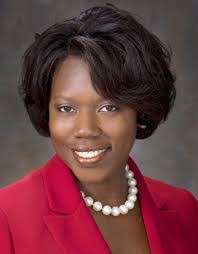 Amanda Lansdell's Instagram, Twitter & Facebook