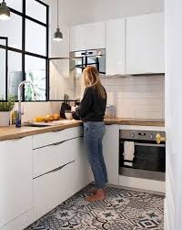 Maialen Paris 2eme Inside Closet 2eme Closet Maialen Paris Deco Petite Cuisine Sol De Cuisine Cuisine Moderne